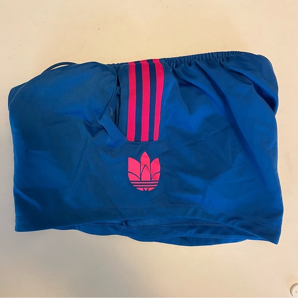 ADIDAS ORIGINALS WOMEN'S 3D TREFOIL SHORTS ~SIZE MEDIUM #GM8513 - Picture 8 of 10